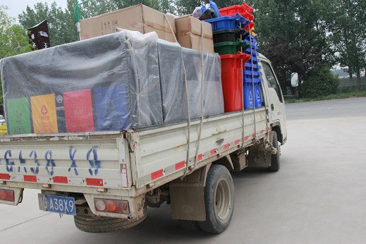 塑料/戶(hù)外果皮箱一批送往機(jī)關(guān)單位